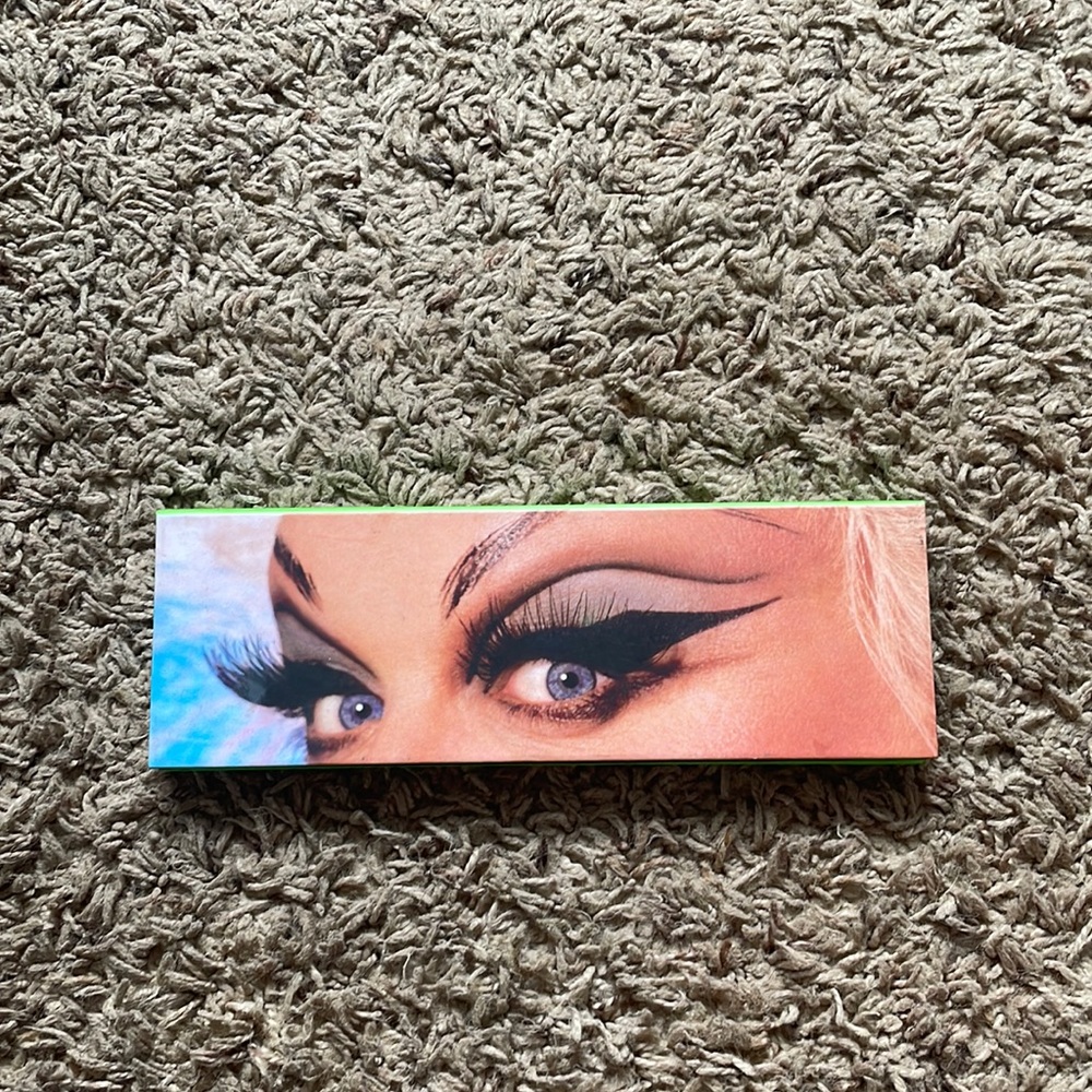 Kat Von D Divine Palette